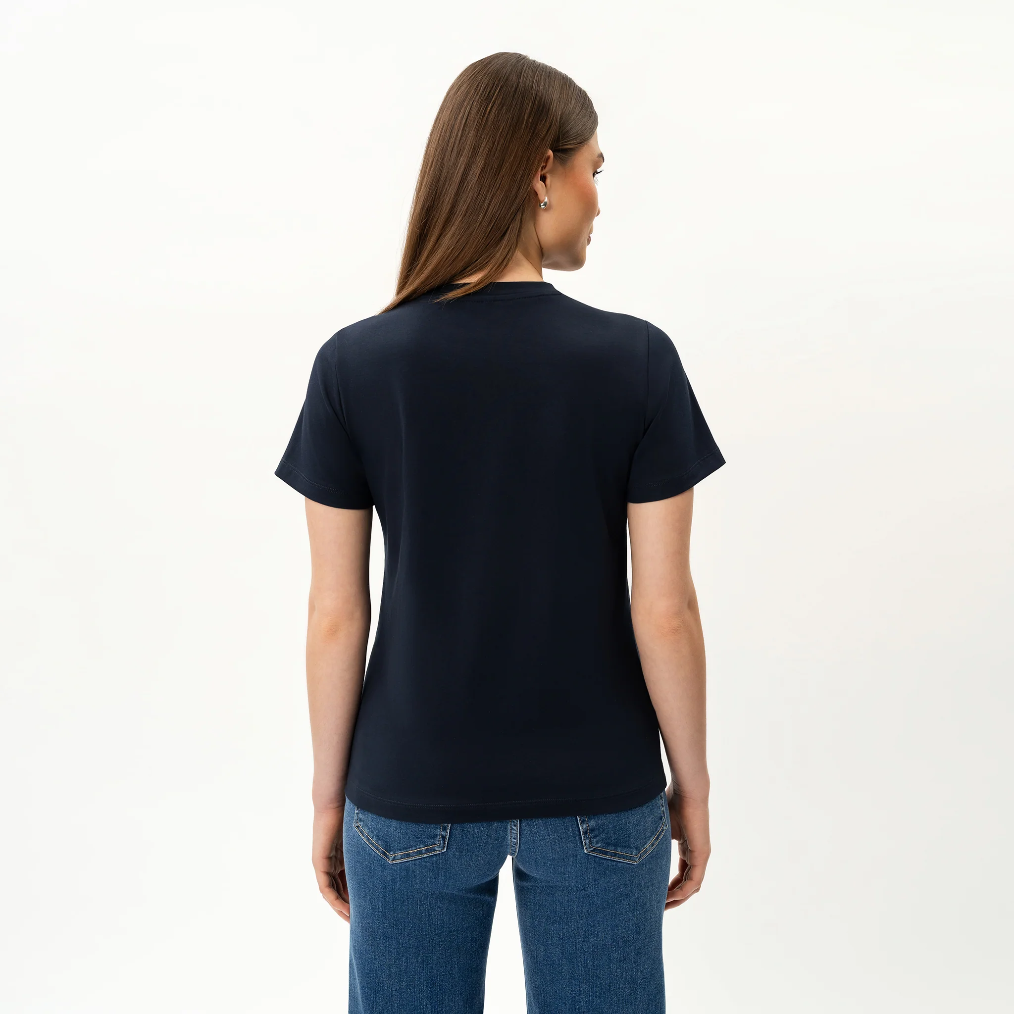Fitted V-neck Pima T-shirt - Image 3